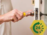 Master Locksmith Store Wrentham, MA 508-377-3583 - service-side-emergency